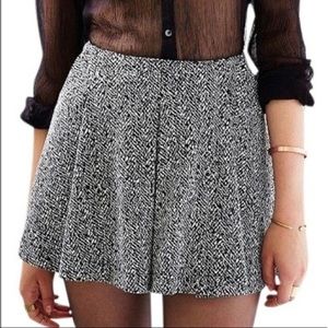 NWOT twiggy woven pleated mini skirt UO